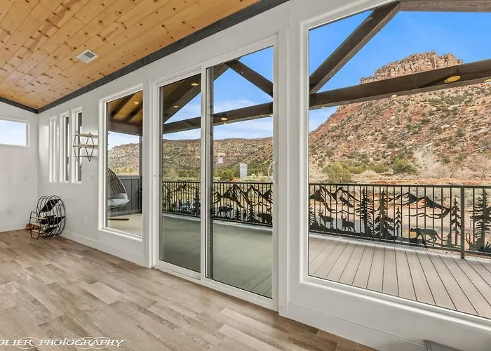 Zion Vista Poolside Manor Sauna Golf Gym Chalet Colorado City