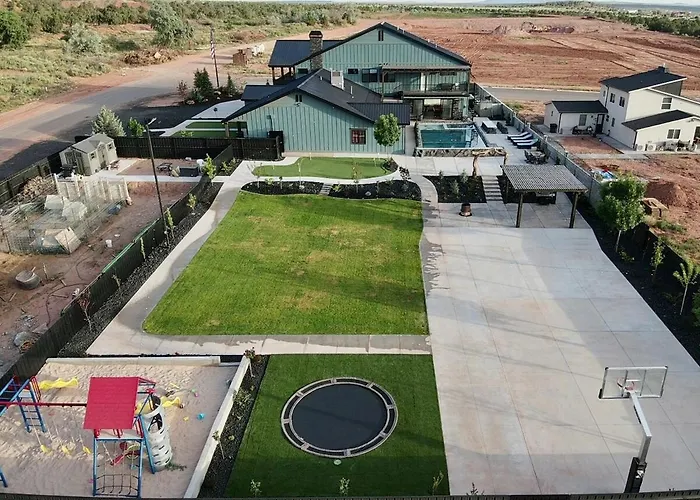 Chalet Zion Vista Poolside Manor Sauna Golf Gym *
