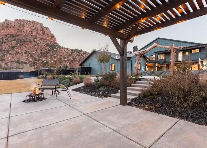 Zion Vista Poolside Manor Sauna Golf Gym *