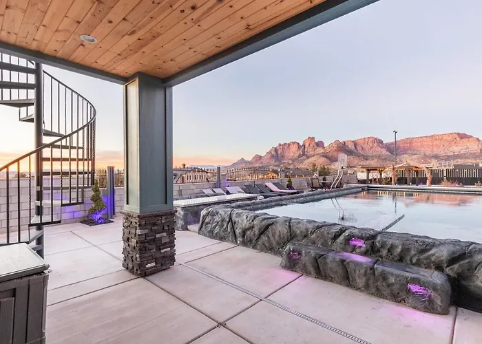 Zion Vista Poolside Manor Sauna Golf Gym *