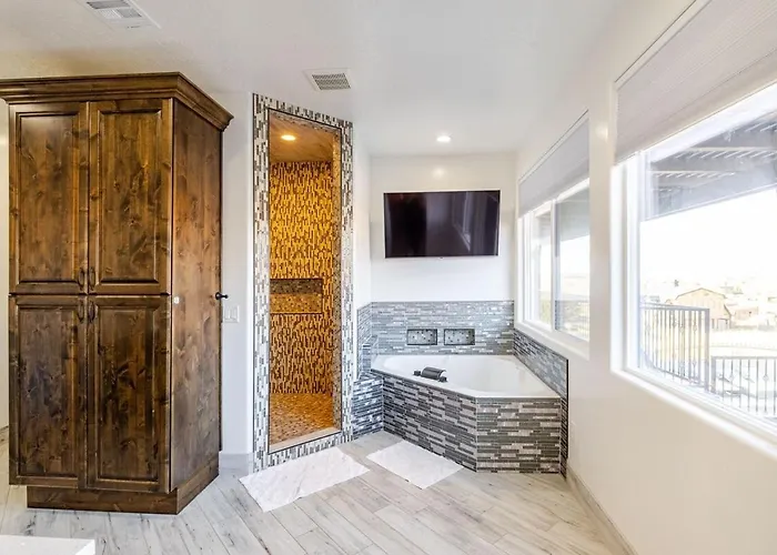 Zion Vista Poolside Manor Sauna Golf Gym *