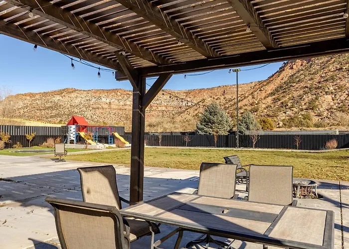 Chalet Zion Vista Poolside Manor Sauna Golf Gym Colorado City